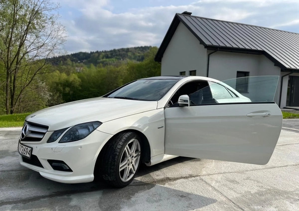Mercedes-Benz Klasa E cena 64900 przebieg: 132852, rok produkcji 2011 z Czyżew małe 121